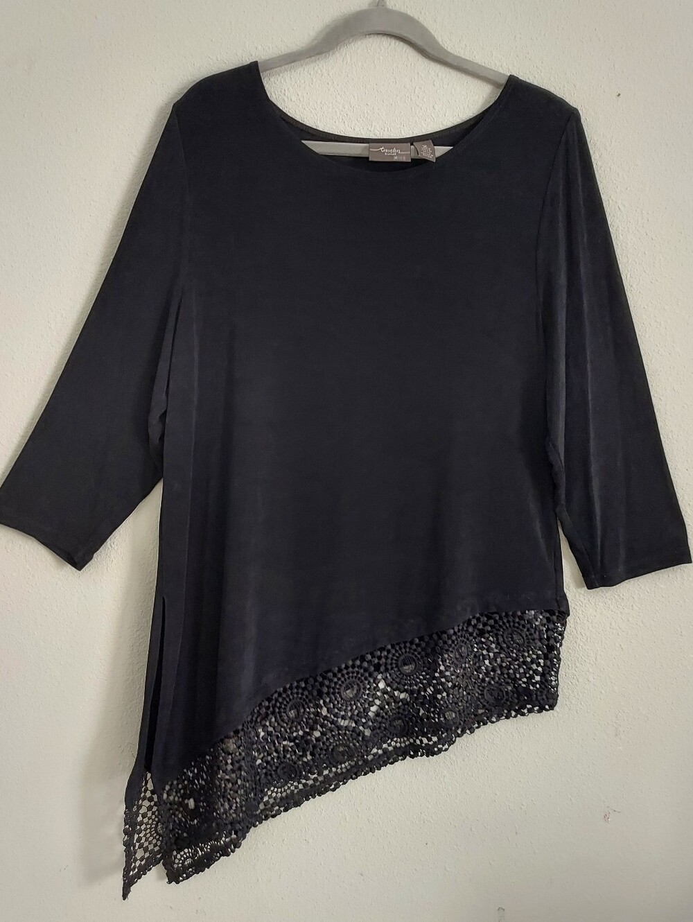 Travelers By Chico's Black Tunic Top With Asymmetric Crochet Hem Black Large